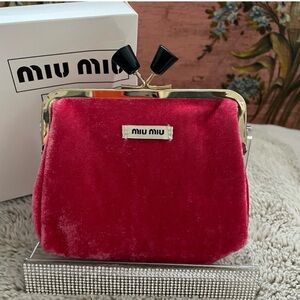 Miu Miu Beauty Pink Velvet Kisslock Wallet
